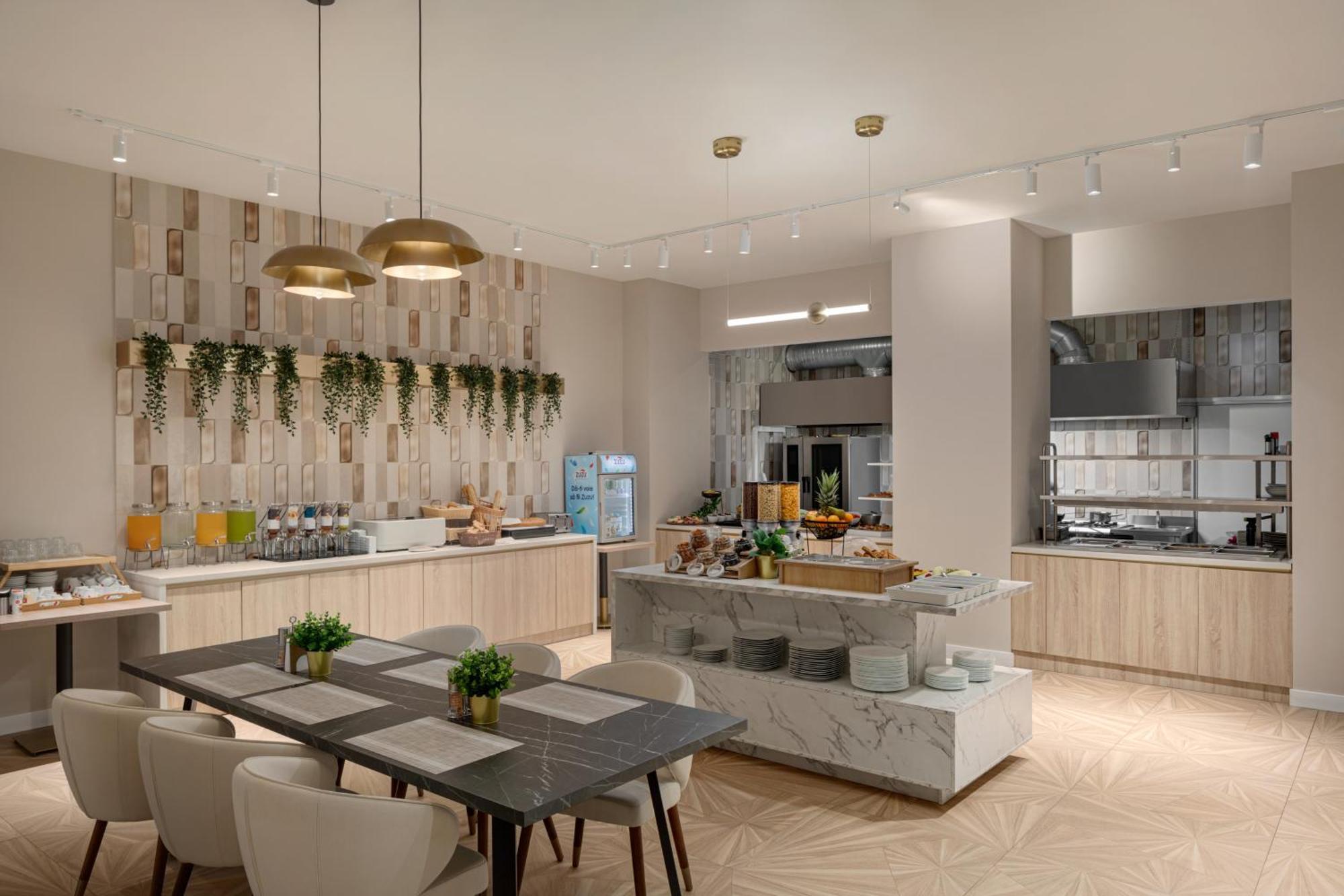 Ramada By Wyndham Bucharest Otopeni Airport Экстерьер фото
